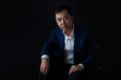 对话白玉兰奖编剧陈育新 刑侦剧的骨骼与灵魂